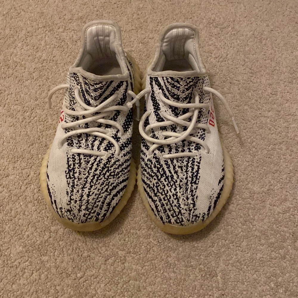 Yeezy Boost 350 zebra!! Worn like once or twice!!! In perfect condition!!